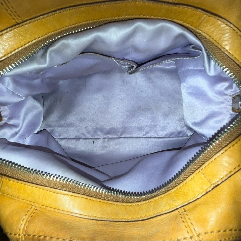 Coach yours it color